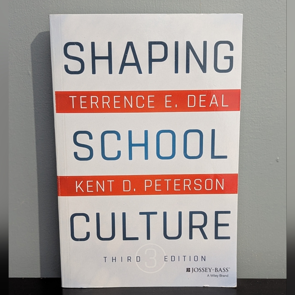 4/$10 📚 Shaping School Culture Book